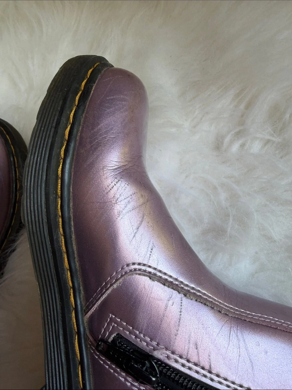 KIDS Dr. Martens Metallic Pink Chelsea Boot size 3Y
